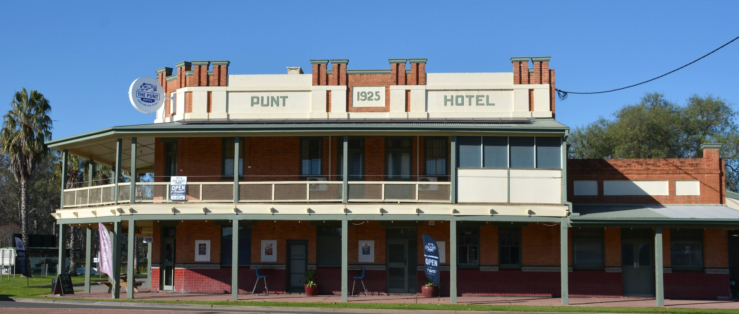 Punt Hotel 